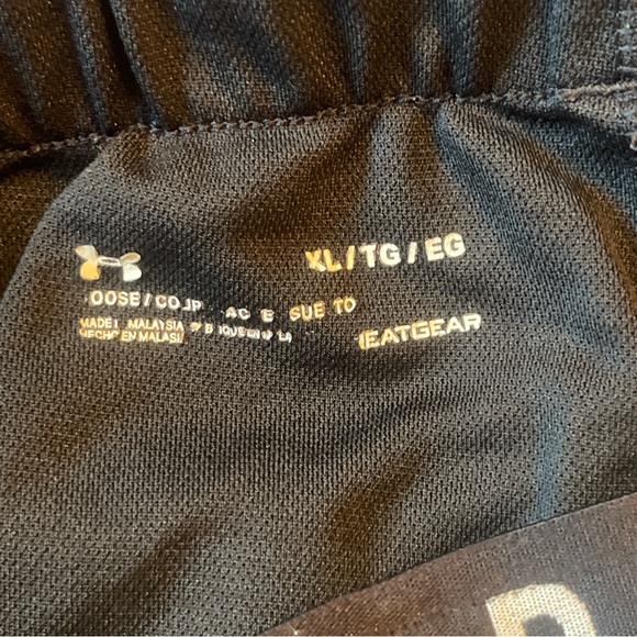Under Armour athletic shorts size XL - Picture 4 of 4